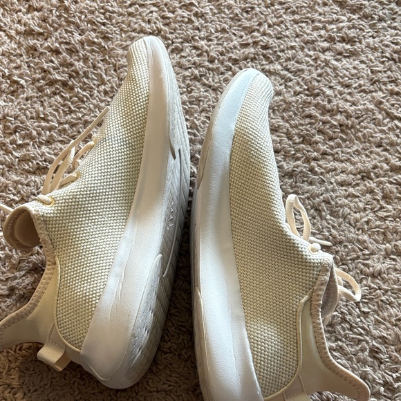 adidas Cream and Gold Mesh Sneakers - Picture 7 of 7
